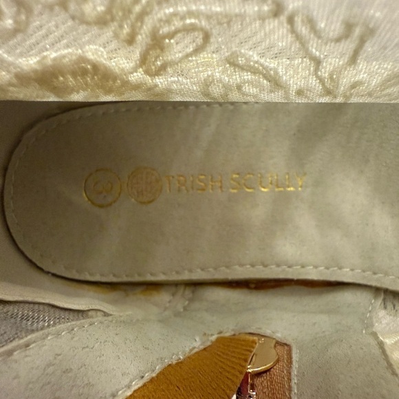 Trish Scully Cream Knee-High Lace-Up Boots - Picture 4 of 6